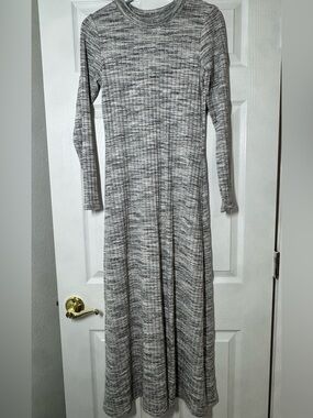 Old Navy Gray Marled Long Sleeve Maxi Dress